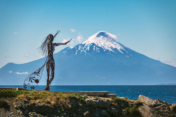 The sculpture of Princess Licarayén